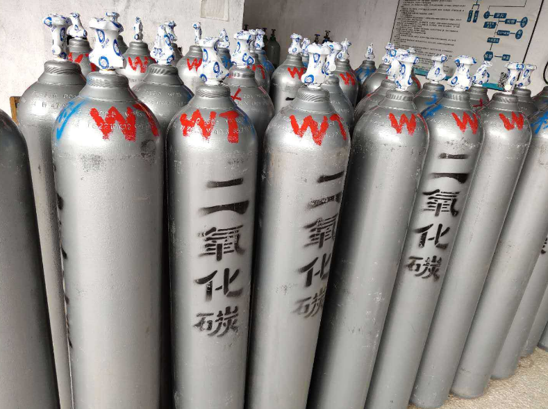 什么是干冰？什么是二氧化碳？